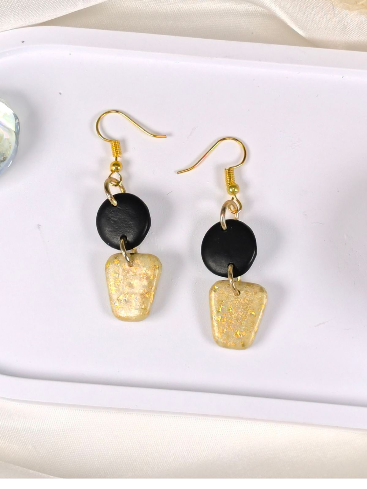 Black and gold elegant long dangle and drops